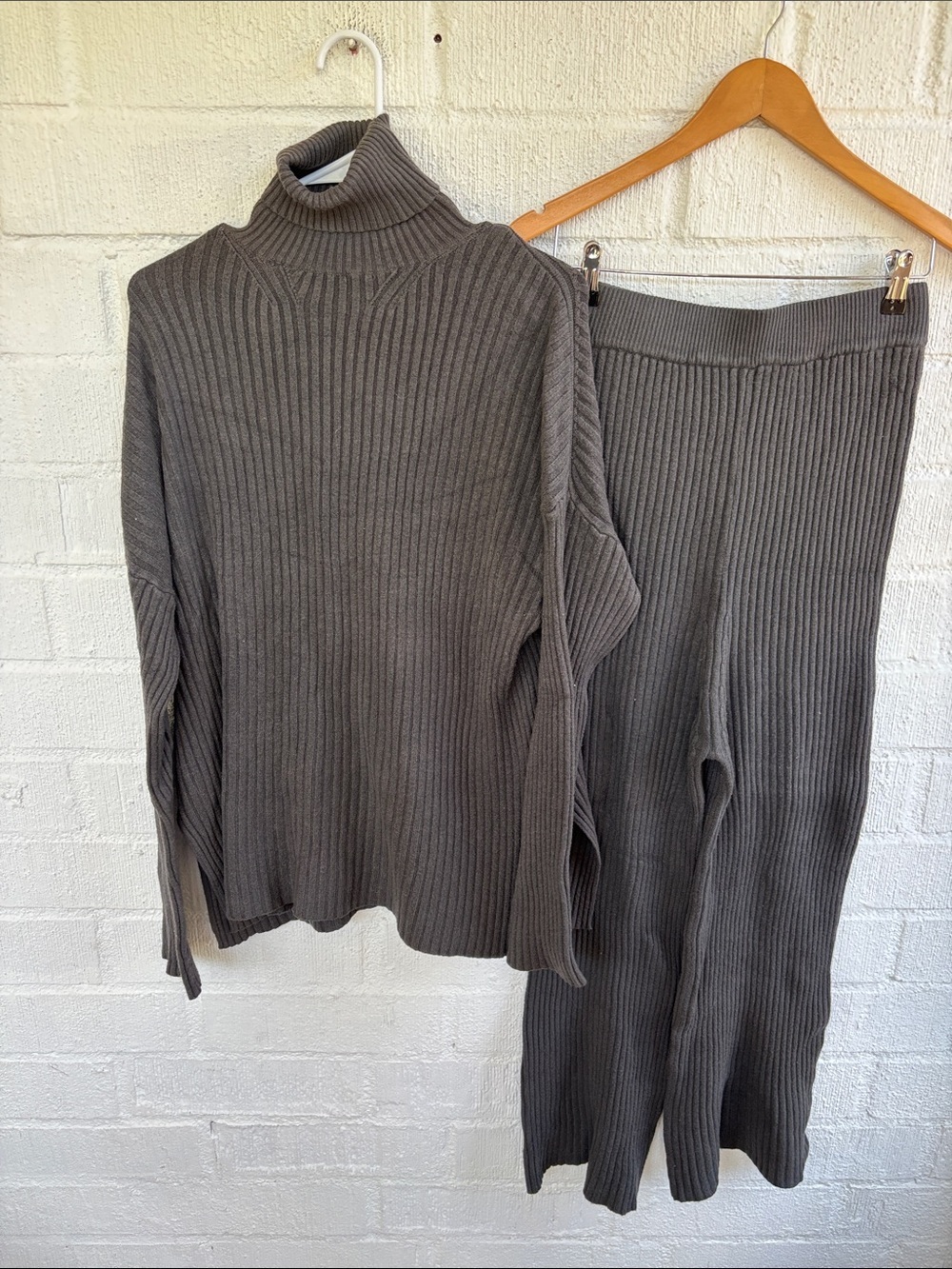 OAK + FORT Ribbed Knit Turtleneck Sweater Pants Set sz L